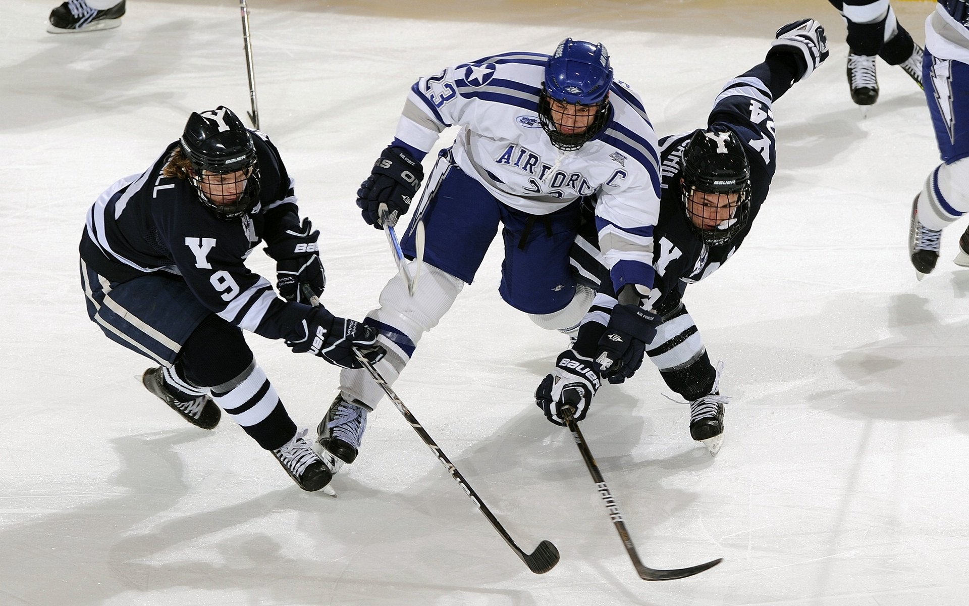 世界杯之夜，凯恩在焦点战中证明自己