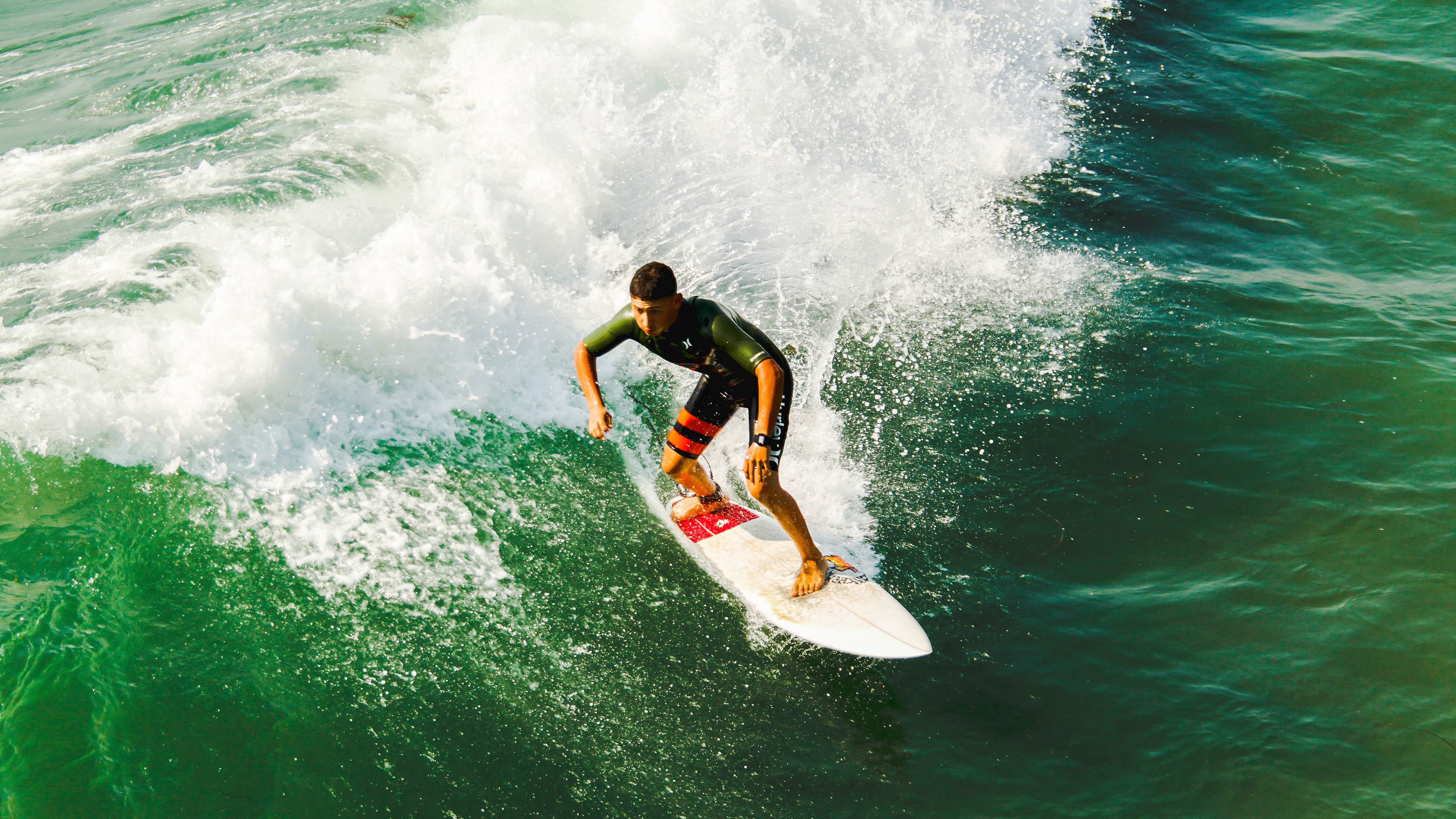 从绝境到王座，伦纳德关键先生本色，国王惊天翻盘广东队启示录